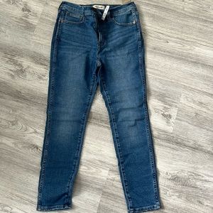 Madewell jeans 10” high rise skinny crop